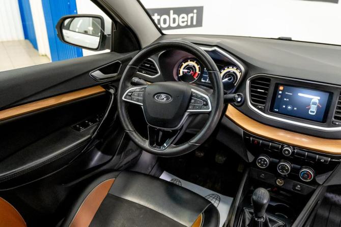 Lada (ВАЗ) Vesta I Рестайлинг (NG) с пробегом 2023 года, цена 1 310 000 рублей, 45000 км, седан, Автокод Объявления