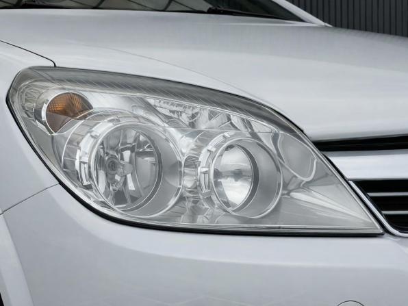 Opel Astra H Рестайлинг с пробегом 2011 года, цена 447 000 рублей, 217063 км, универсал, Автокод Объявления