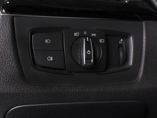 BMW 3 серии VI (F3x) Рестайлинг с пробегом 2016 года, цена 1 600 000 рублей, 275000 км, седан, Автокод Объявления