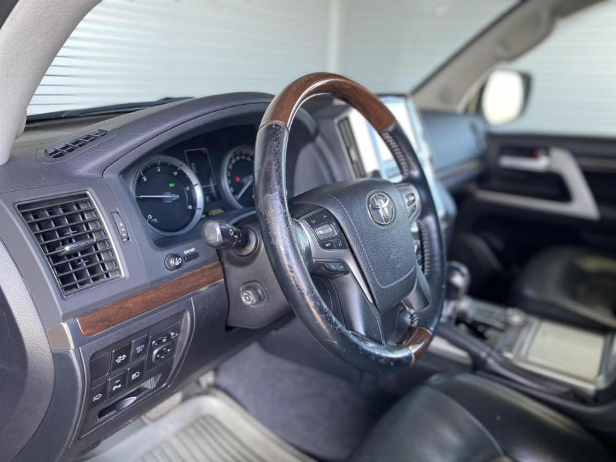 Toyota Land Cruiser 200 Series Рестайлинг 2 Кемерово  - изображение 9