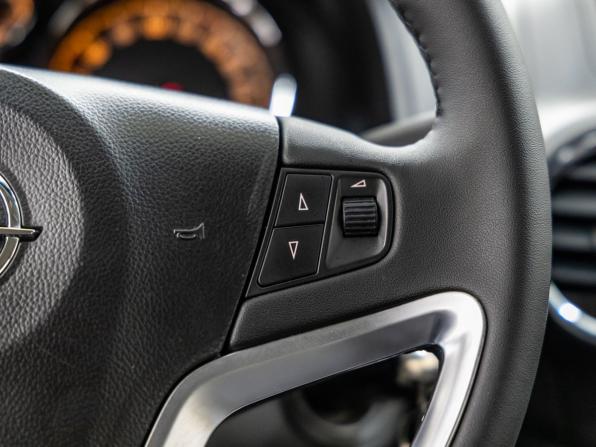 Opel Antara I Рестайлинг с пробегом 2014 года, цена 1 268 000 рублей, 116521 км, внедорожник, Автокод Объявления