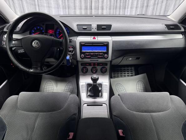 Volkswagen Passat B6 с пробегом 2008 года, цена 890 000 рублей, 291696 км, седан, Автокод Объявления