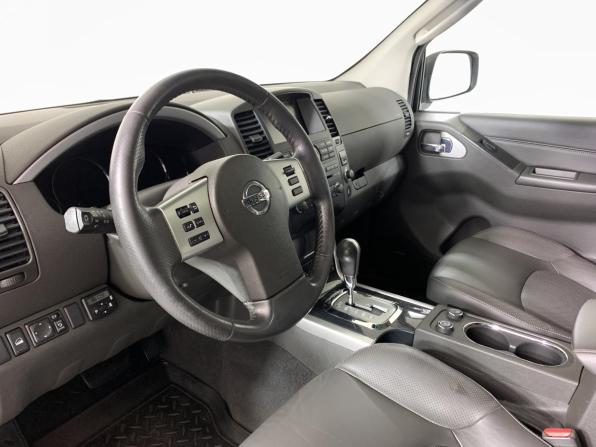 Nissan Pathfinder III Рестайлинг с пробегом 2011 года, цена 1 948 000 рублей, 128510 км, внедорожник, Автокод Объявления