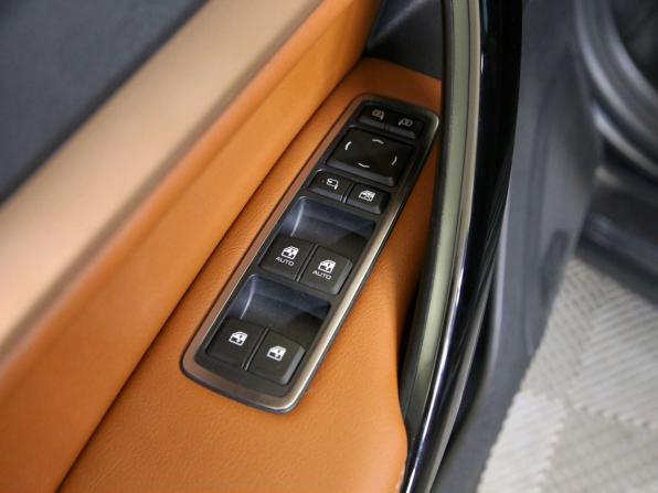 Lada (ВАЗ) Vesta I Рестайлинг (NG) с пробегом 2025 года, цена 1 695 000 рублей, 27800 км, универсал, Автокод Объявления