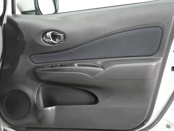 Nissan Note II с пробегом 2015 года, цена 860 000 рублей, 89350 км, хэтчбек, Автокод Объявления