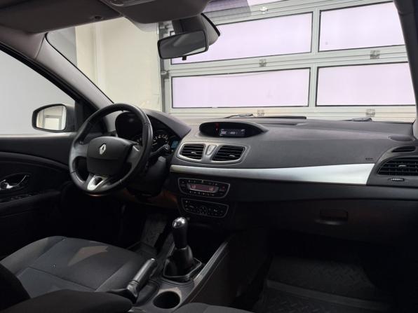 Renault Fluence I с пробегом 2012 года, цена 780 000 рублей, 216446 км, седан, Автокод Объявления