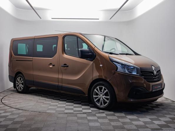 Renault Trafic III с пробегом 2017 года, цена 2 087 000 рублей, 187280 км, минивэн, Автокод Объявления