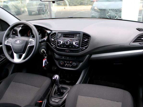 Lada (ВАЗ) Vesta I с пробегом 2021 года, цена 1 237 000 рублей, 28072 км, универсал, Автокод Объявления