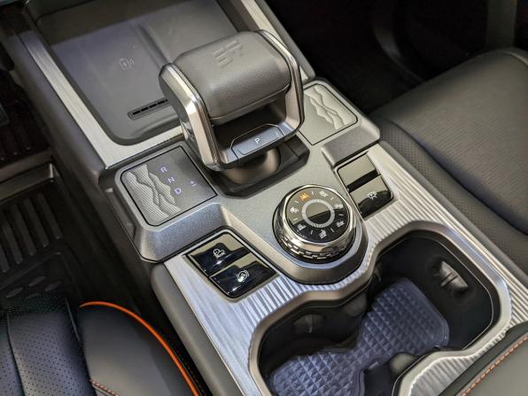 JETOUR T1 с пробегом 2025 года, цена 3 550 000 рублей, 9961 км, внедорожник, Автокод Объявления