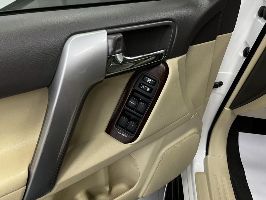 Toyota Land Cruiser Prado 150 Series Рестайлинг 1 Тверь  - изображение 25