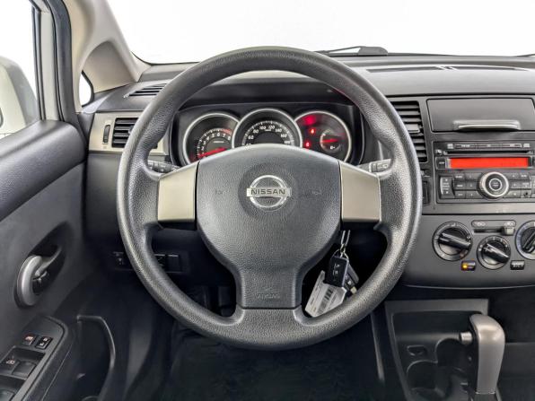 Nissan Tiida I Рестайлинг с пробегом 2013 года, цена 975 000 рублей, 85346 км, хэтчбек, Автокод Объявления