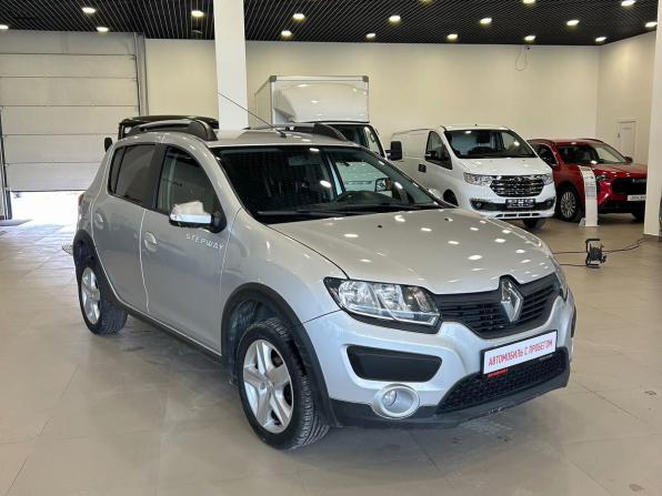 Renault Sandero II с пробегом 2016 года, цена 1 099 000 рублей, 132270 км, хэтчбек, Автокод Объявления