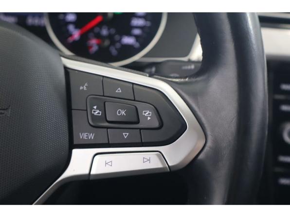 Volkswagen Passat B8 Рестайлинг с пробегом 2021 года, цена 2 679 000 рублей, 138361 км, седан, Автокод Объявления