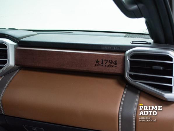 Toyota Tundra III с пробегом 2024 года, цена 8 999 000 рублей, 4200 км, offers.body_type.unknown, Автокод Объявления