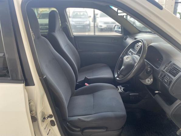 Toyota Probox I с пробегом 2004 года, цена 400 000 рублей, 232877 км, универсал, Автокод Объявления