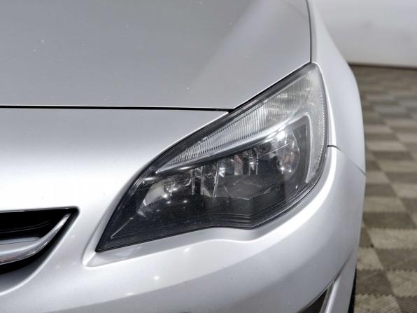 Opel Astra J Рестайлинг с пробегом 2013 года, цена 735 000 рублей, 154101 км, седан, Автокод Объявления