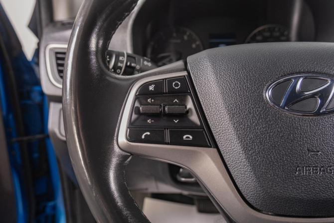 Hyundai Solaris II с пробегом 2019 года, цена 1 359 000 рублей, 150000 км, седан, Автокод Объявления