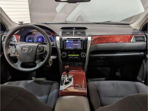 Toyota Camry VII (XV50) с пробегом 2013 года, цена 1 450 000 рублей, 300507 км, седан, Автокод Объявления