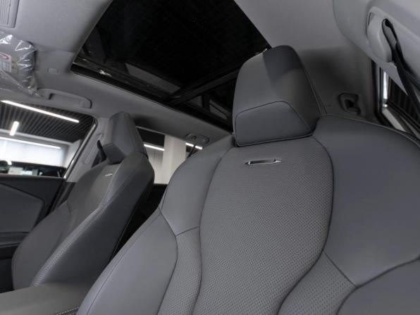 Toyota RAV4 VI (XA60) с пробегом 2025 года, цена 4 300 000 рублей, 5 км, внедорожник, Автокод Объявления