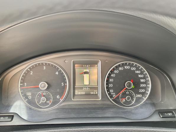 Volkswagen Multivan T5 Рестайлинг с пробегом 2013 года, цена 2 450 000 рублей, 220760 км, минивэн, Автокод Объявления