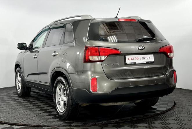 Kia Sorento II Рестайлинг с пробегом 2013 года, цена 1 340 000 рублей, 216819 км, внедорожник, Автокод Объявления