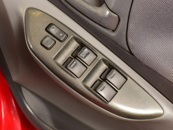 Toyota Vitz I (P10) с пробегом 2001 года, цена 349 999 рублей, 299999 км, хэтчбек, Автокод Объявления