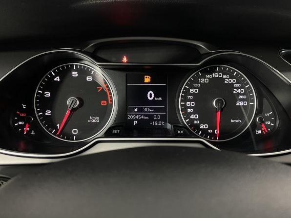 Audi A4 IV (B8) Рестайлинг с пробегом 2013 года, цена 1 240 000 рублей, 209453 км, седан, Автокод Объявления