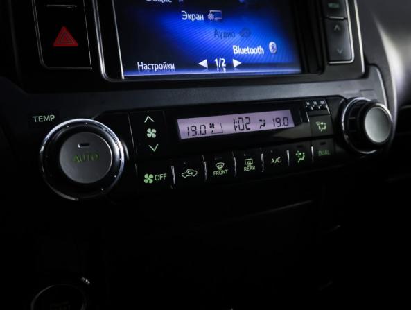 Toyota Land Cruiser Prado 150 Series Рестайлинг 1 с пробегом 2016 года, цена 3 478 000 рублей, 187491 км, внедорожник, Автокод Объявления