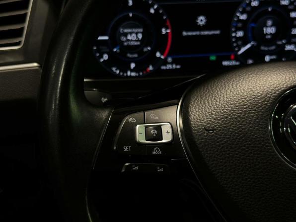 Volkswagen Tiguan II с пробегом 2018 года, цена 2 899 000 рублей, 98523 км, внедорожник, Автокод Объявления