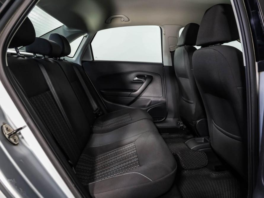 Volkswagen Polo V Рестайлинг Санкт-Петербург  - изображение 17