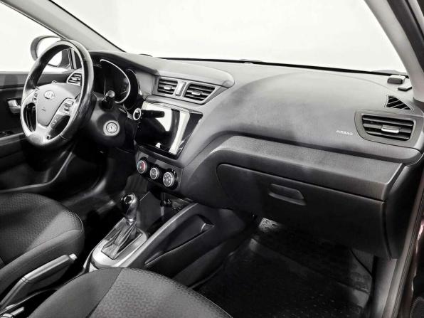 Kia Rio III Рестайлинг с пробегом 2015 года, цена 990 000 рублей, 153060 км, хэтчбек, Автокод Объявления