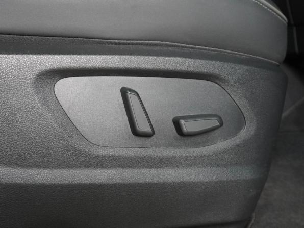 Hyundai Staria I с пробегом 2022 года, цена 5 399 000 рублей, 52841 км, минивэн, Автокод Объявления