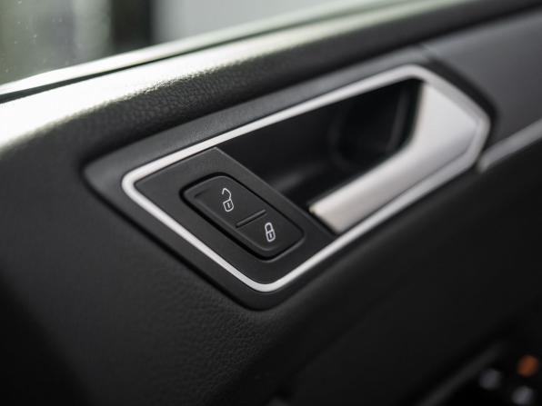 Volkswagen Touran II с пробегом 2016 года, цена 1 400 500 рублей, 135762 км, компактвэн, Автокод Объявления