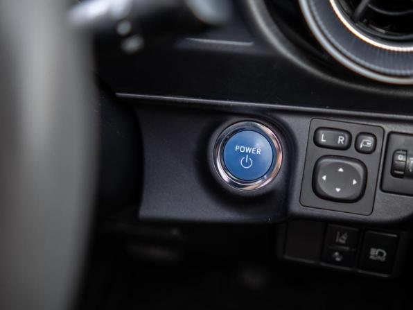 Toyota Aqua I Рестайлинг 2 с пробегом 2018 года, цена 1 269 000 рублей, 106766 км, хэтчбек, Автокод Объявления