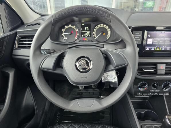 Skoda Rapid II с пробегом 2021 года, цена 1 519 000 рублей, 92000 км, лифтбек, Автокод Объявления