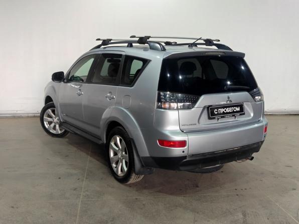 Mitsubishi Outlander II Рестайлинг с пробегом 2011 года, цена 1 055 000 рублей, 206236 км, внедорожник, Автокод Объявления