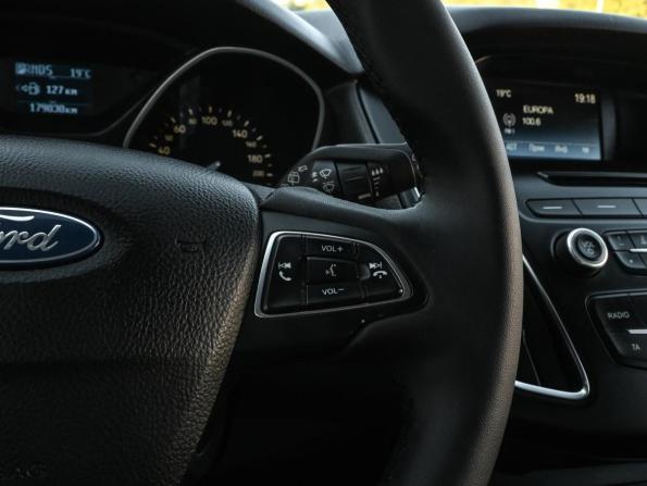 Ford Focus III Рестайлинг с пробегом 2016 года, цена 1 079 000 рублей, 179030 км, универсал, Автокод Объявления