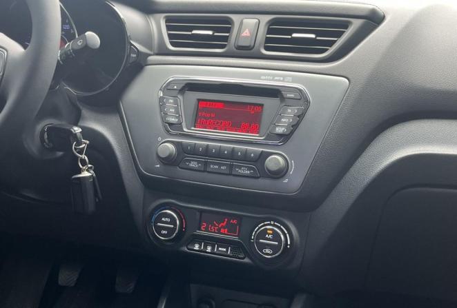 Kia Rio III с пробегом 2014 года, цена 1 050 000 рублей, 98238 км, седан, Автокод Объявления