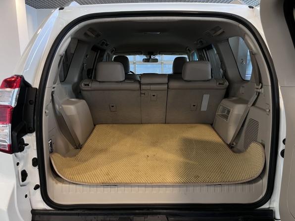 Toyota Land Cruiser Prado 150 Series с пробегом 2010 года, цена 2 660 000 рублей, 229643 км, внедорожник, Автокод Объявления