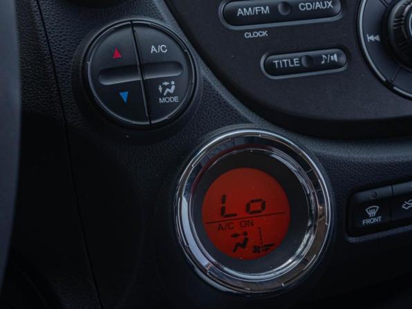Honda Jazz II Рестайлинг с пробегом 2012 года, цена 880 000 рублей, 155280 км, хэтчбек, Автокод Объявления