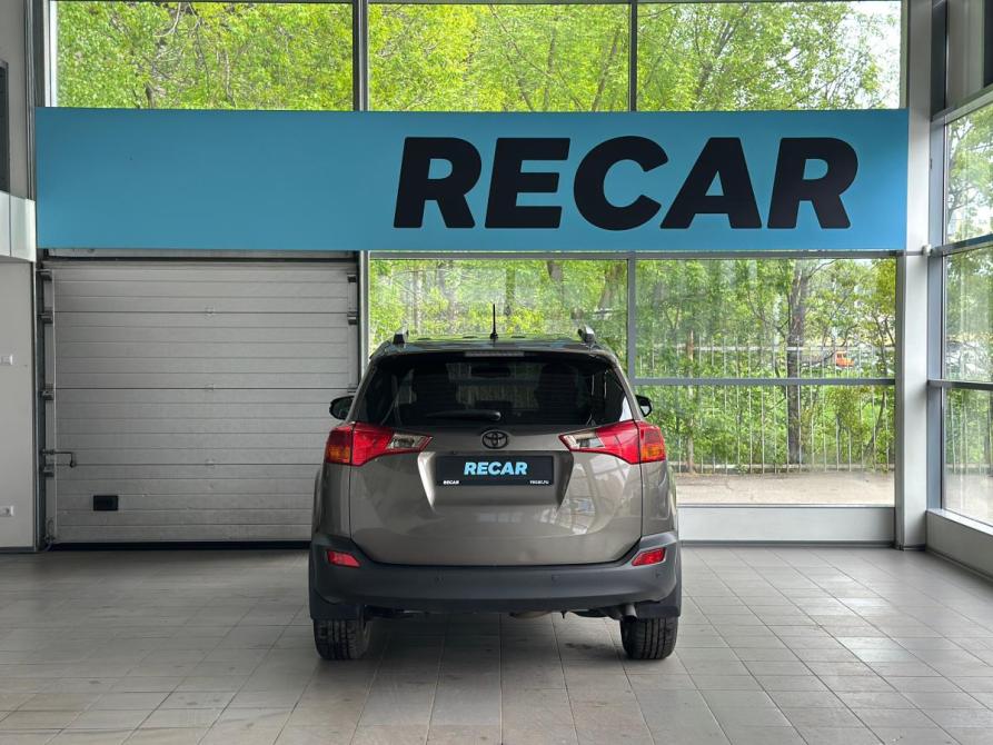 Toyota RAV4 IV (XA40) Санкт-Петербург  - изображение 4