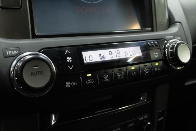 Toyota Land Cruiser Prado 150 Series с пробегом 2010 года, цена 2 589 000 рублей, 246765 км, внедорожник, Автокод Объявления