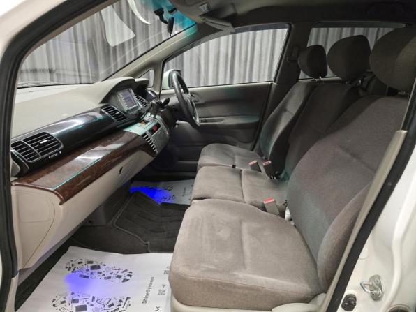 Honda Edix с пробегом 2004 года, цена 559 000 рублей, 254000 км, компактвэн, Автокод Объявления