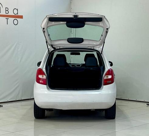 Skoda Fabia II Рестайлинг с пробегом 2010 года, цена 265 000 рублей, 308864 км, хэтчбек, Автокод Объявления