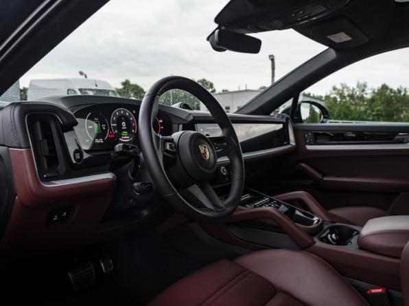 Porsche Cayenne III Рестайлинг с пробегом 2025 года, цена 17 300 000 рублей, 21727 км, внедорожник, Автокод Объявления