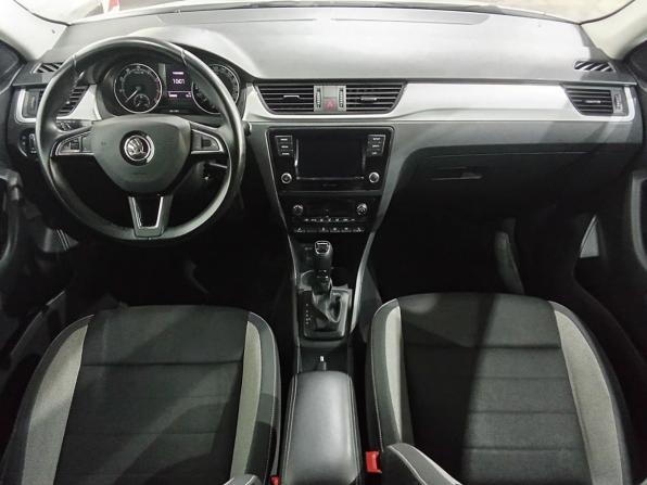 Skoda Rapid I Рестайлинг с пробегом 2019 года, цена 1 280 000 рублей, 109056 км, лифтбек, Автокод Объявления