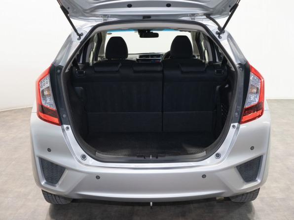Honda Fit III с пробегом 2014 года, цена 950 000 рублей, 174000 км, хэтчбек, Автокод Объявления