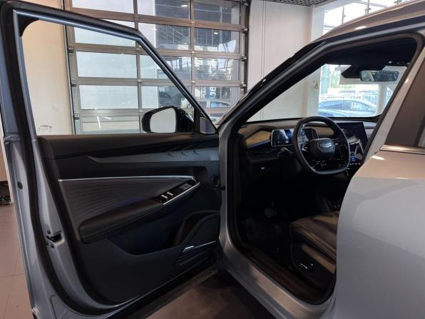 Geely Cityray с пробегом 2024 года, цена 2 700 000 рублей, 39647 км, внедорожник, Автокод Объявления