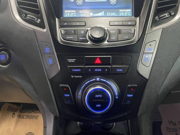 Hyundai Santa Fe III с пробегом 2012 года, цена 1 392 500 рублей, 219079 км, внедорожник, Автокод Объявления