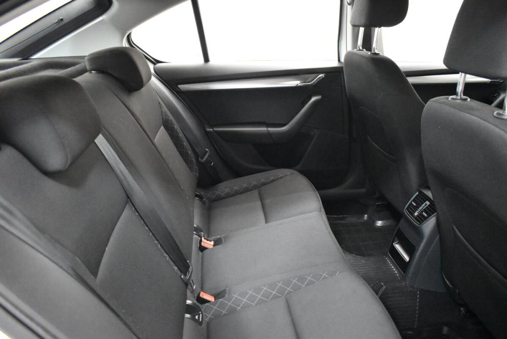 Skoda Octavia III (A7) Рестайлинг Москва  - изображение 11